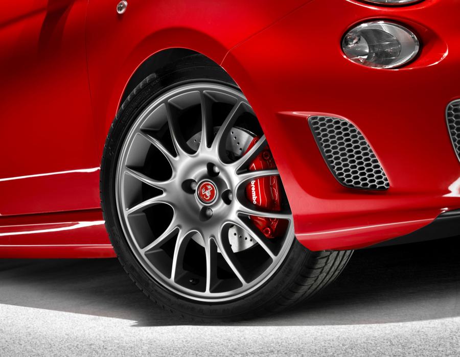 Колеса Abarth 695 Tributo Ferrari 2010 года  (фото 14 из 19)